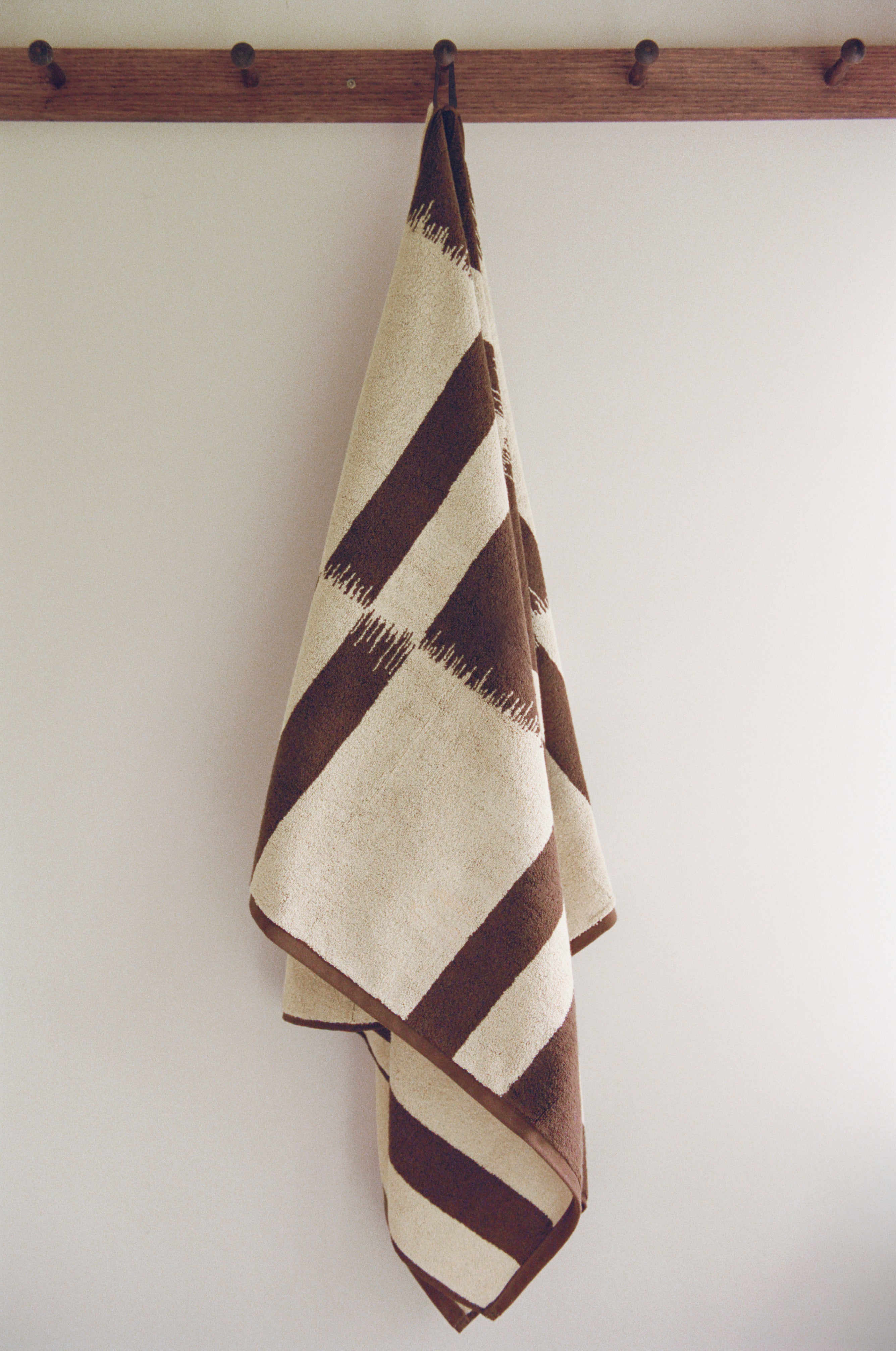 Karin Bath Towel – Autumn Sonata