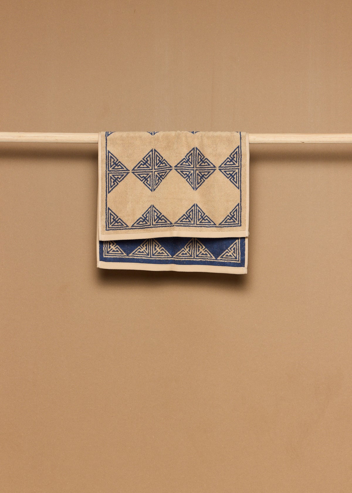 Agnes Hand Towel